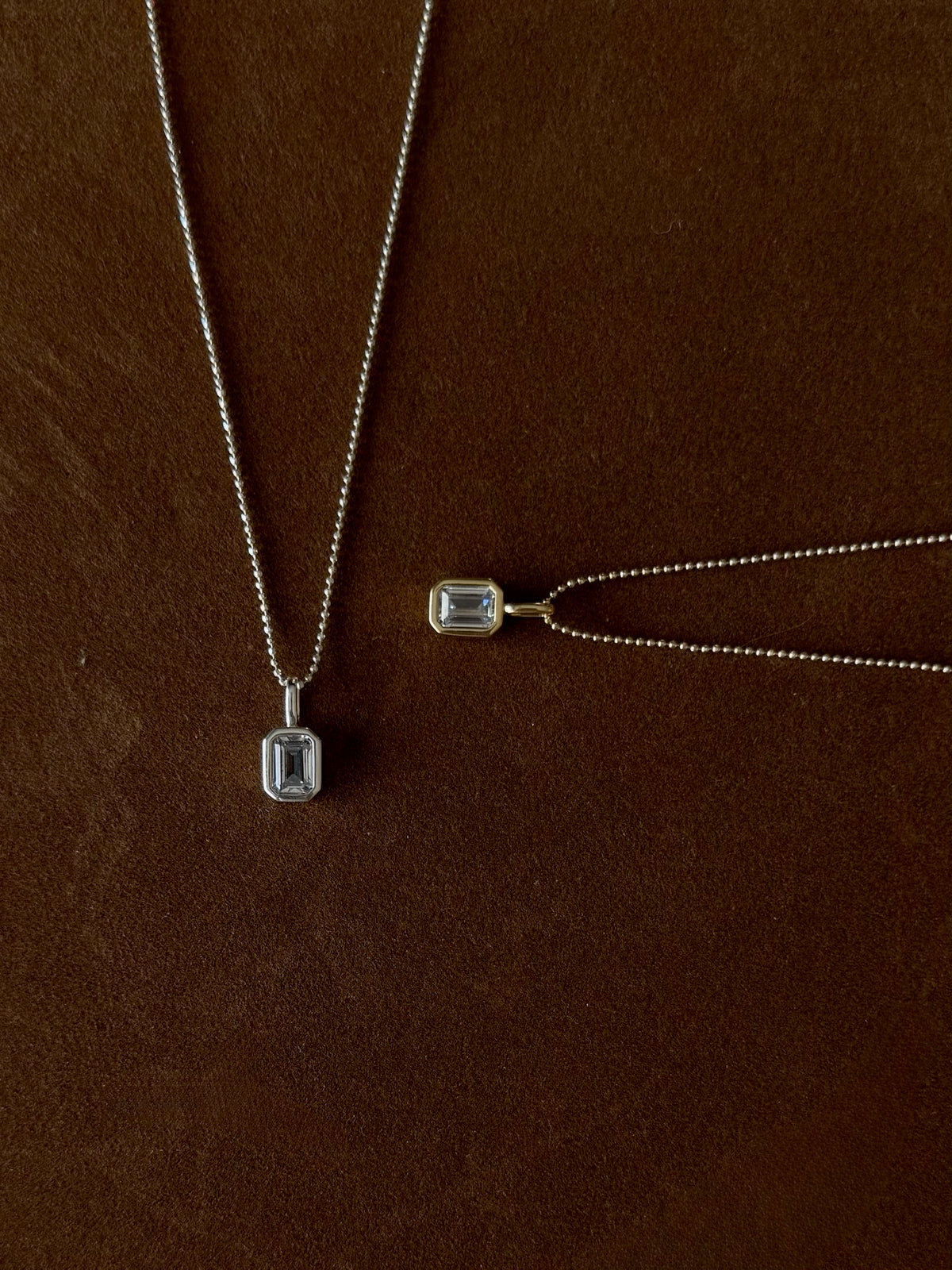 BALL CHAIN EMERALD
