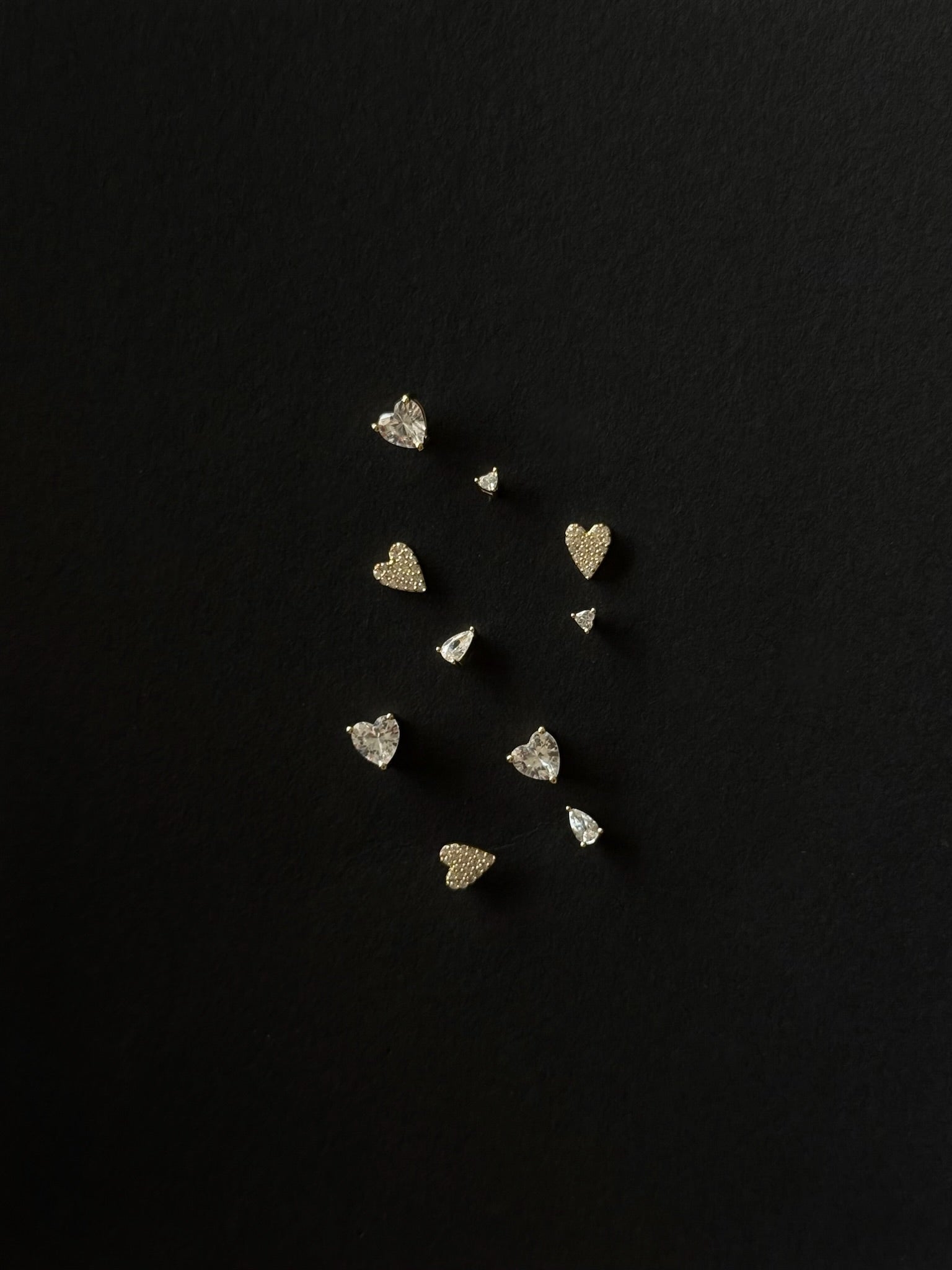 WHITE HEART STUDS