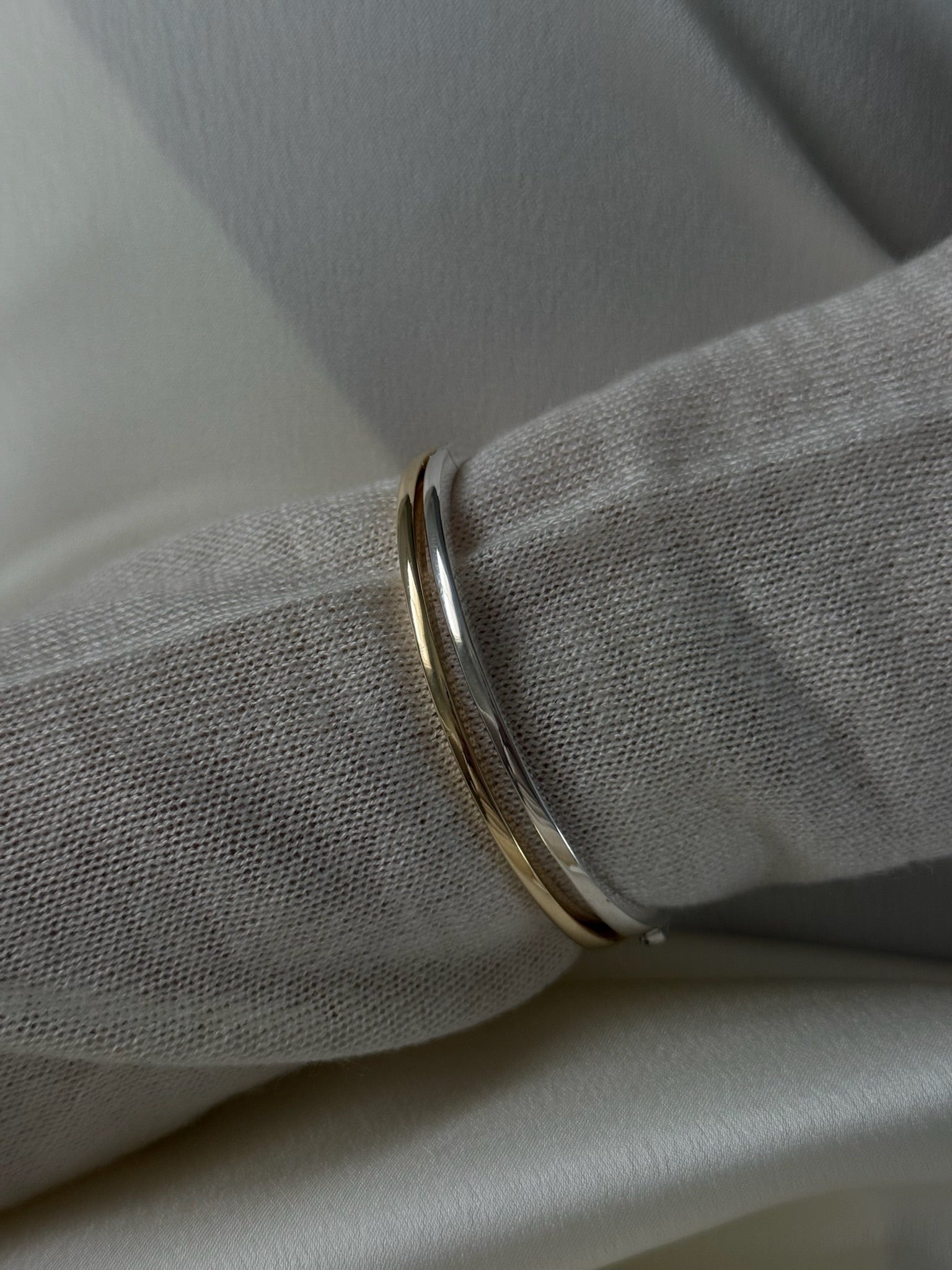 MINIMAL BANGLE