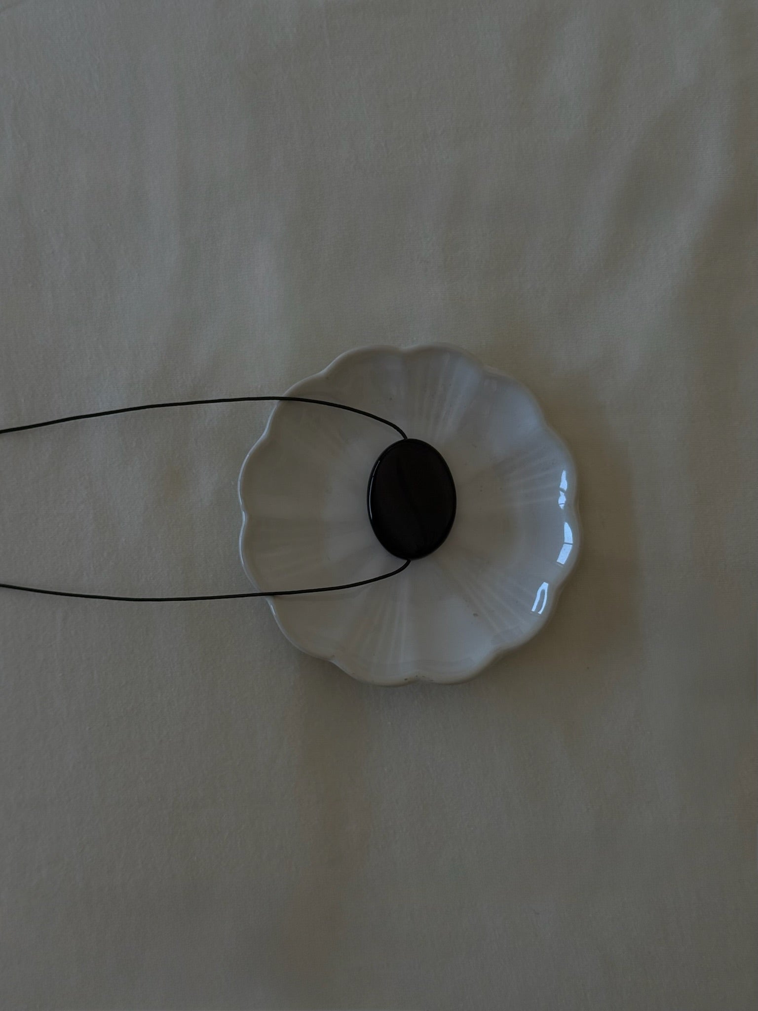 BOLD OVAL