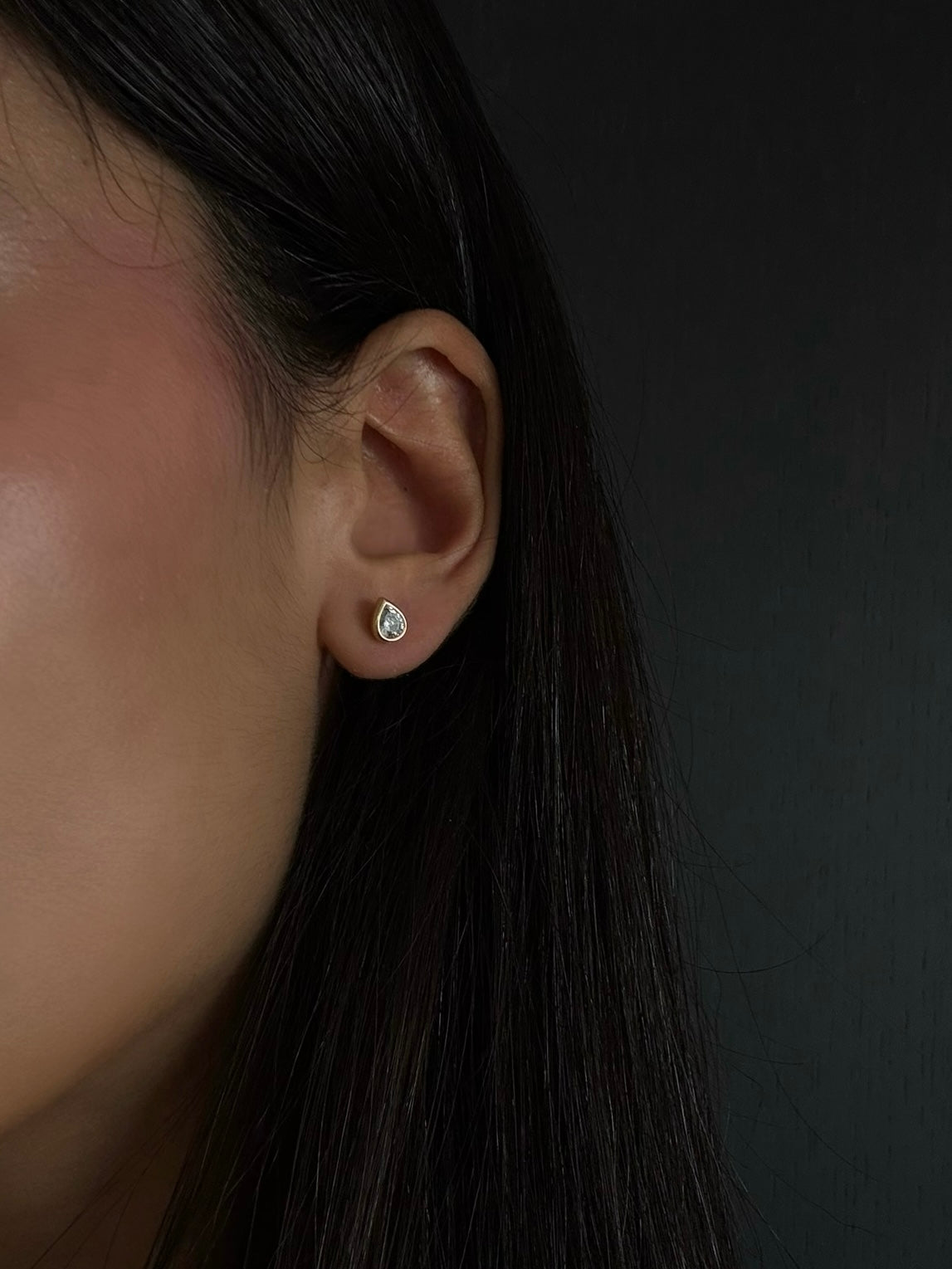 MINI PEAR STUD